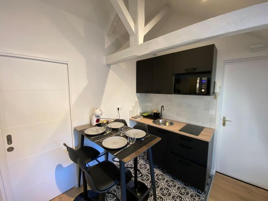 Appartement - Le Cocon Remois Reims Bagian luar foto
